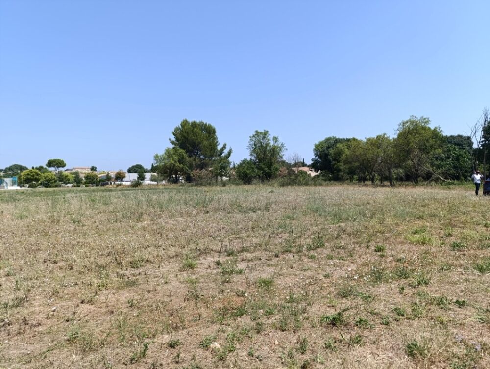 Maison MÉDITERRANÉE de 140 m² proposée ici sur 719 m² de....