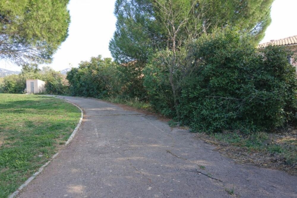 vente Terrain - 950 m² La Crau (83260)