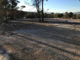  Terrain 175 m� Rocbaron