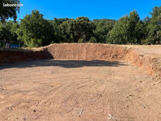  Terrain 652 m� Les mayons