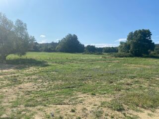  Terrain à vendre 734 m²
