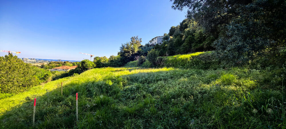 vente Terrain - 440 m² Saint-Laurent-du-Var (06700)