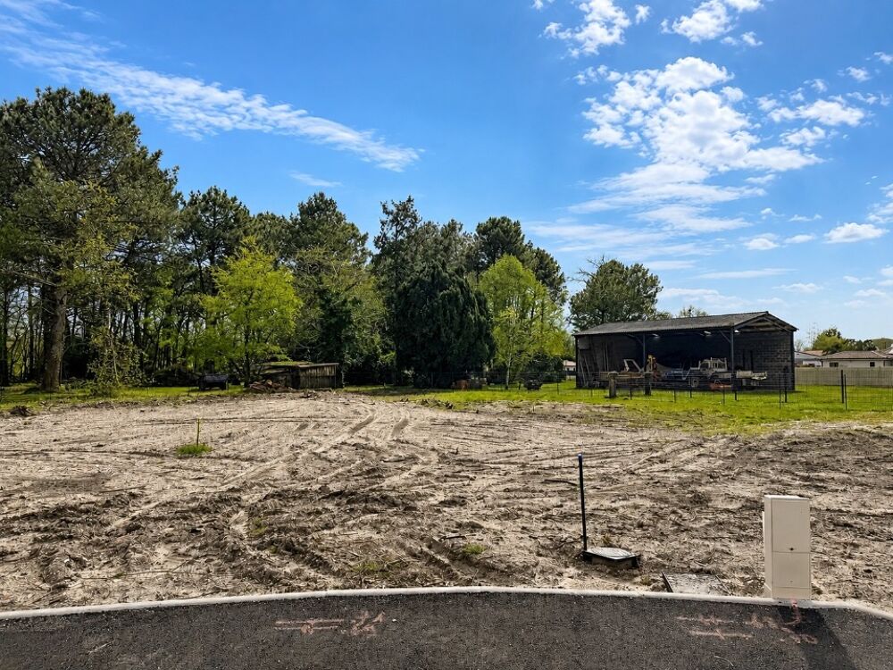 vente Terrain - 940 m² Saint-Aubin-de-Médoc (33160)