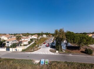  Maison 5 pi�ces 83 m� Aigues-mortes