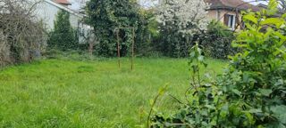  Terrain 451 m� V�nissieux