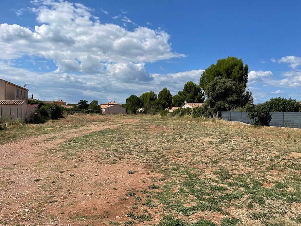Maison Anais de 110 m² proposée ici sur 600 m² de terrai....