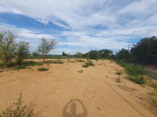  Terrain 262 m� Laudun-l'ardoise