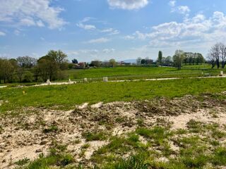  Terrain 360 m² Marboz