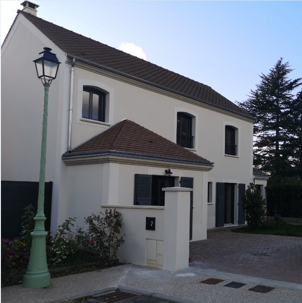 L'agence Maisons France Confort de Coignières propose ce....