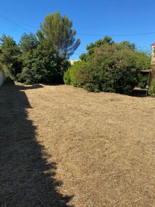  Terrain 300 m� Gardanne