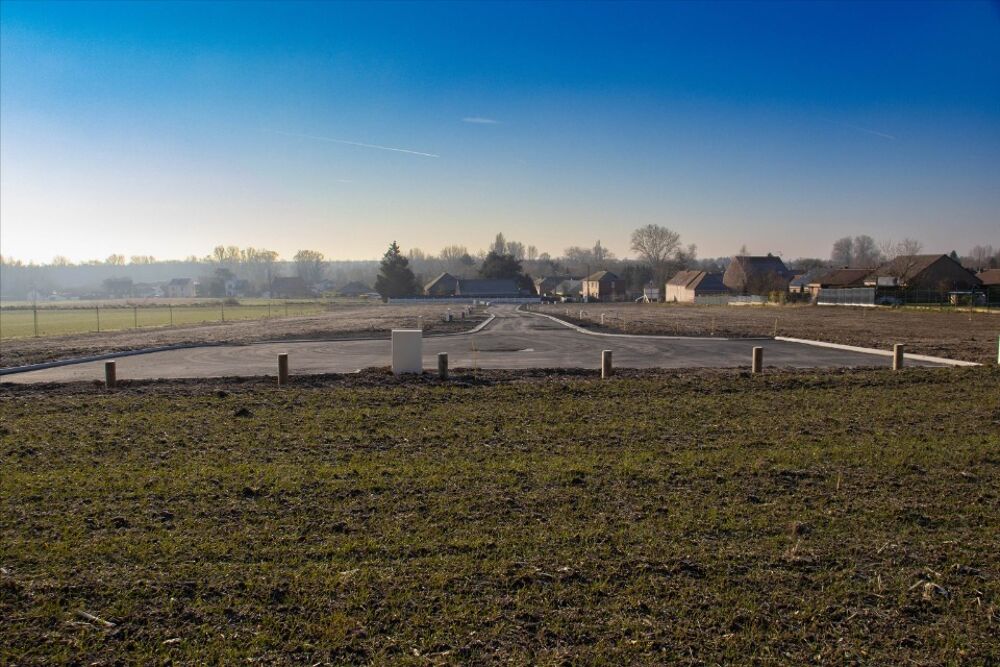 Maison à construire à Aubigny au bac en exclusivité ....