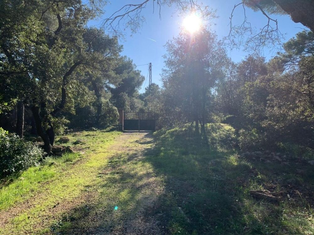 VENTE d'une maison F5 (130 m²) à Carro Emplacement p....