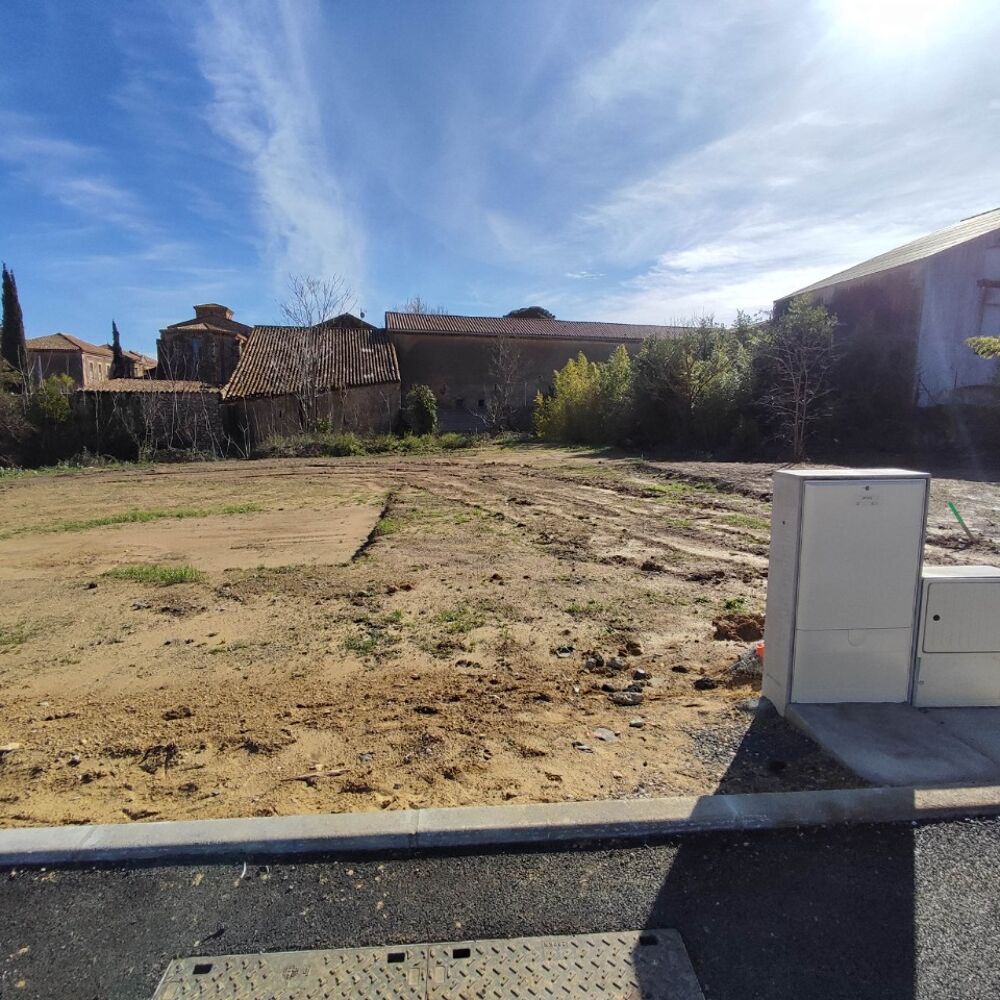 vente Terrain - 303 m² Thézan-des-Corbières (11200)
