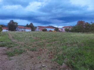  Terrain 1832 m� Champdieu