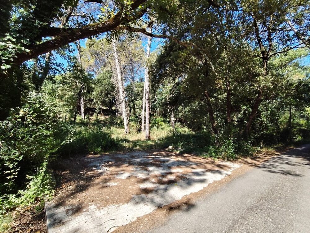 vente Terrain - 1880 m² Lorgues (83510)