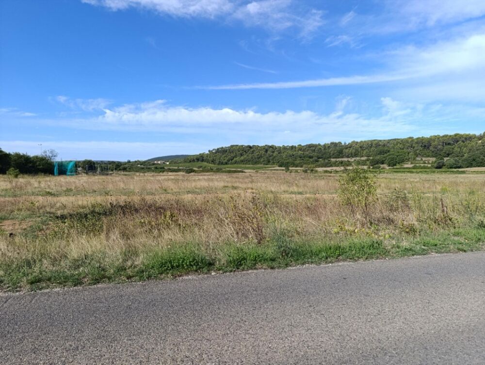 Maison FAMILIA de 95 m² proposée ici sur 255 m² de terra....