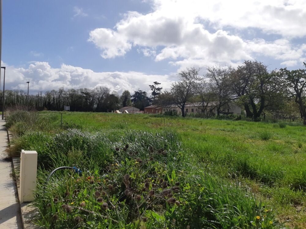 "Votre agence Maisons France Confort d'Aucamville vous p....