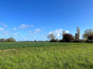  Terrain 700 m La croix-en-touraine