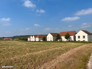  Terrain 700 m� Milly-sur-th�rain
