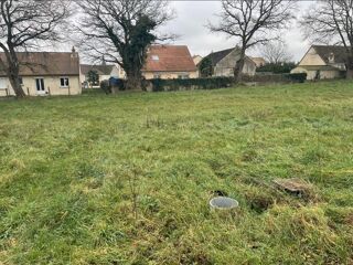  Terrain 647 m Louailles