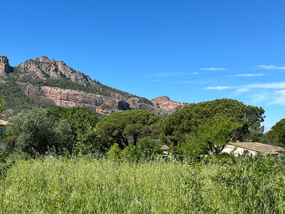 Roquebrune-sur-Argens : maison de 4 pièces (95 m²) en ve....