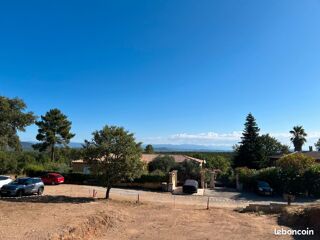  Terrain 652 m� Les mayons