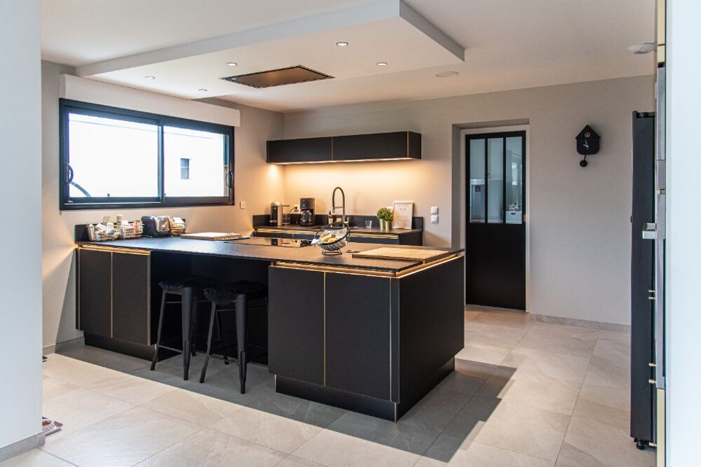 vente Maison - 6 pièce(s) - 150 m² Saint-Amand-les-Eaux (59230)