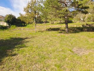  Terrain 830 m� Levens