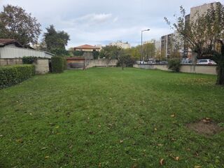  Terrain 453 m� Vaulx-en-velin