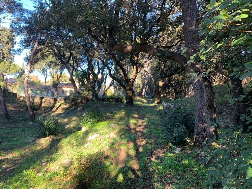 VENTE d'une maison F5 (130 m²) à Carro Emplacement p....