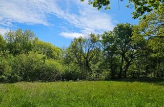  Terrain 1980 m� Noailles