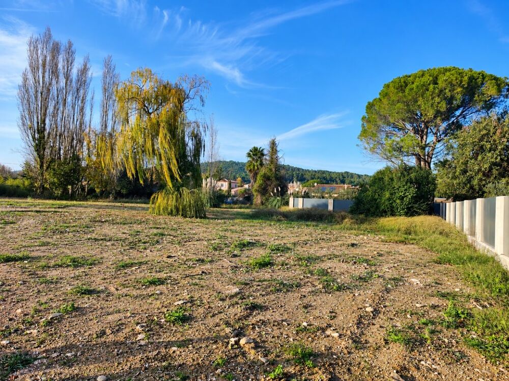 vente Terrain - 582 m² Pignans (83790)