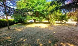  Terrain à vendre 741 m²