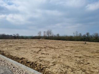 Terrain à vendre 256 m²