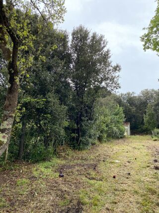  Terrain  vendre 689 m