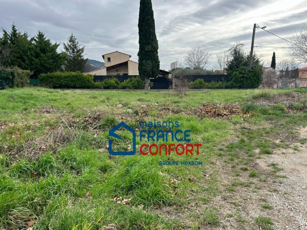vente Terrain - 674 m² Draguignan (83300)