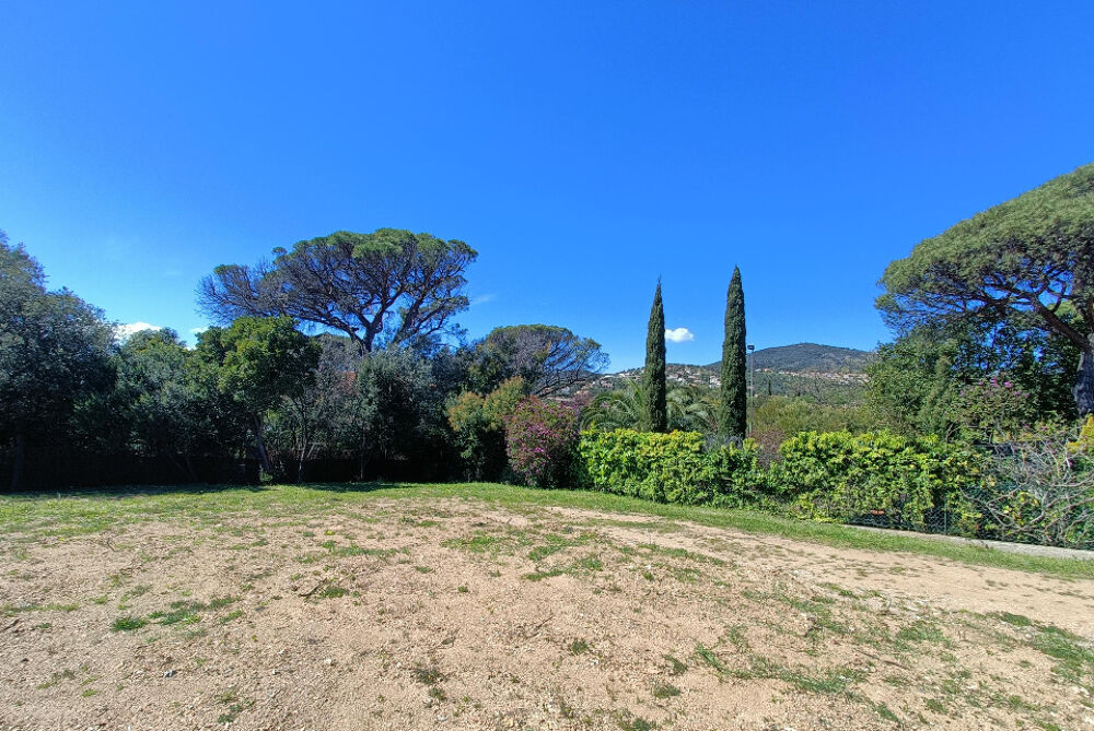 vente Terrain - 705 m² Les Issambres (83380)