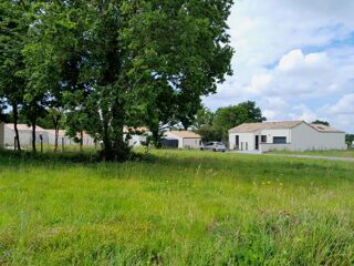  Terrain à vendre 694 m²