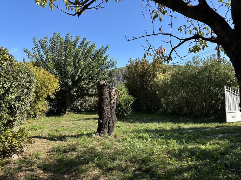 vente Terrain - 240 m² Solliès-Toucas (83210)