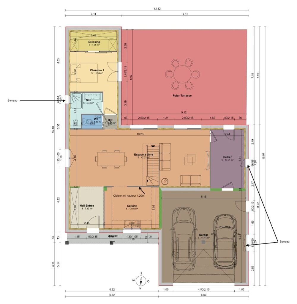 Maison avec comble aménagée de forme compacte. A l'entré....