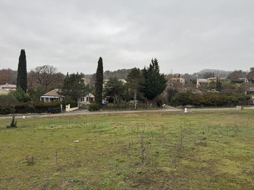 vente Terrain - 811 m² Pierrevert (04860)