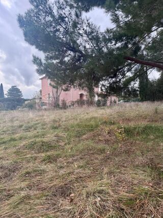  Terrain à vendre 746 m²