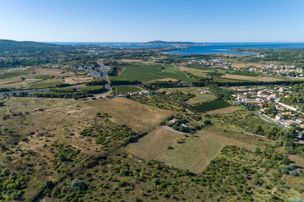 Maison Léa de 90 m² proposée ici sur 250 m² de terrain.<....