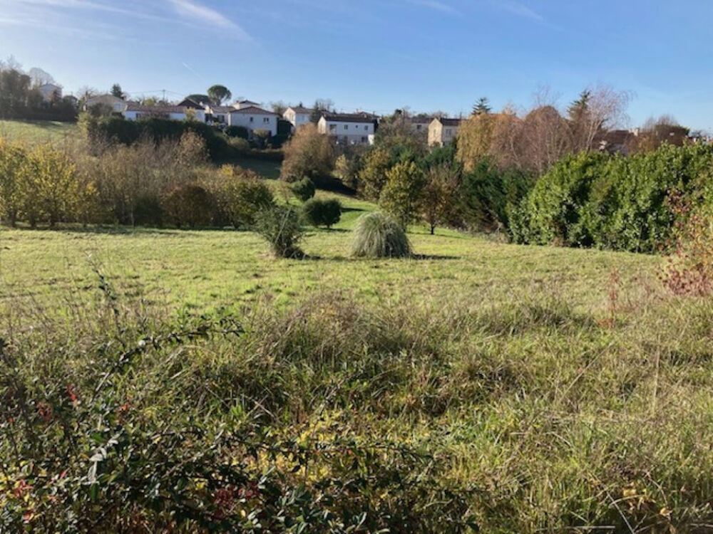 vente Terrain - 603 m² Saintes (17100)