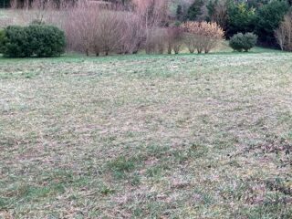  Terrain 930 m� Saintes