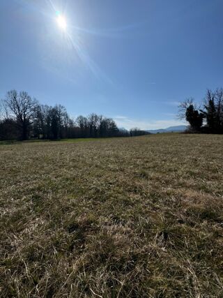  Terrain 682 m� Belley