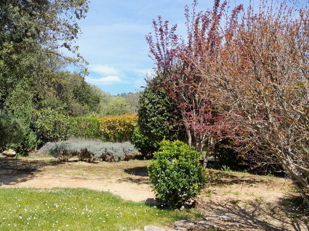 vente Terrain - 1300 m² Garéoult (83136)