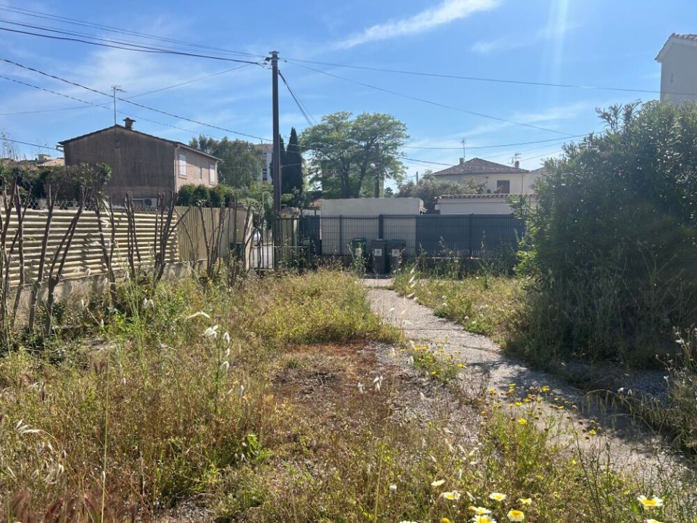 vente Terrain - 300 m² Toulon (83100)