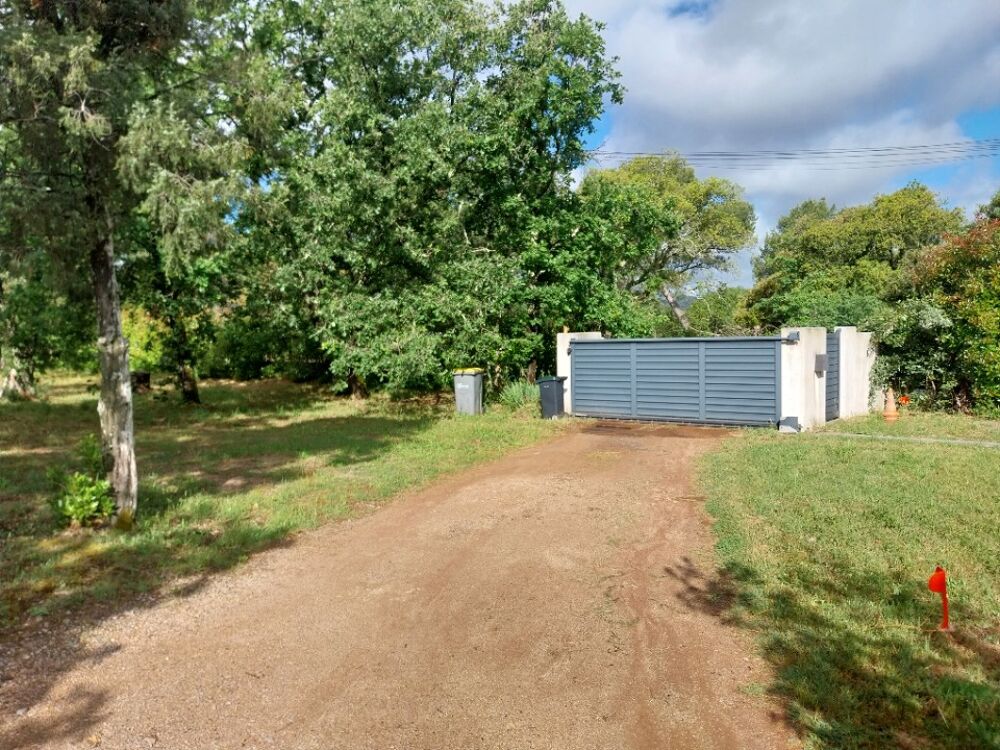 vente Terrain - 609 m² Le Cannet-des-Maures (83340)