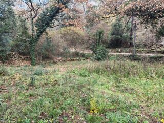  Terrain 1882 m� Lorgues